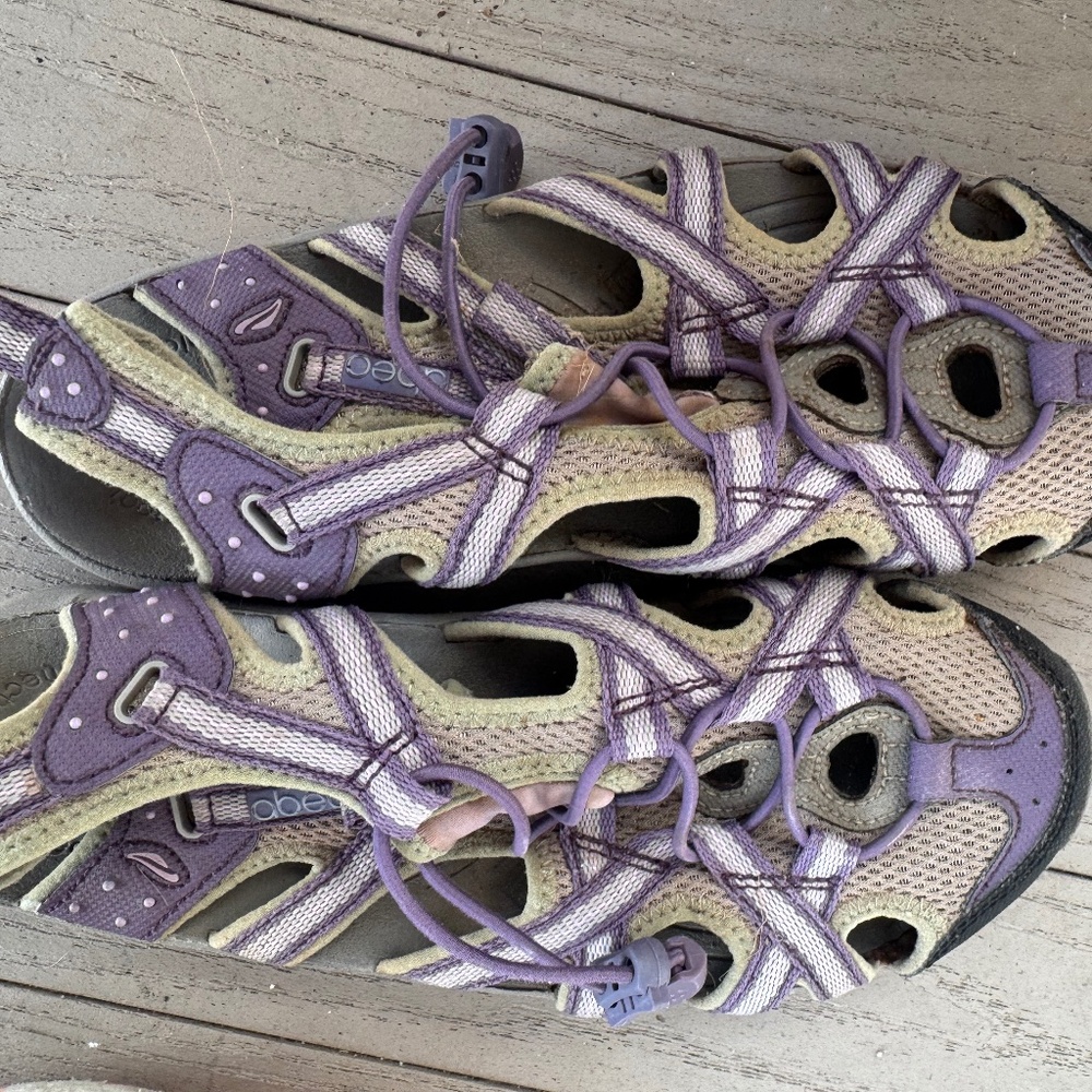 Khombu Purple Active Sandals